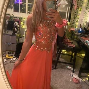 Long hemmed pink dress